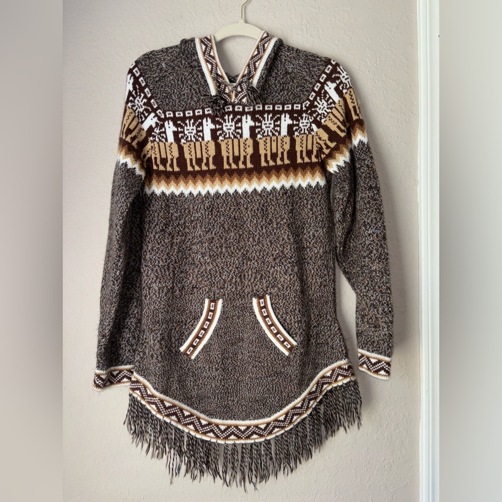 ALPACA Chic Fringed V-Neck Sweater in Brown and Cream
